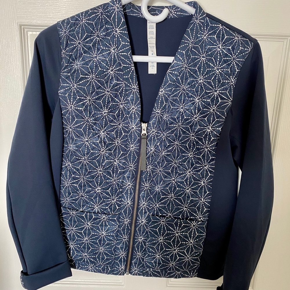 Lululemon Jacket - Picture 6 of 11